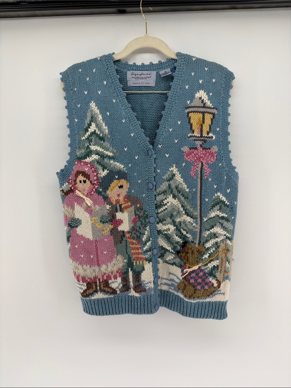 Signatures Northern Isles Vintage-Style Blue Holiday Carolers Knit Vest M
